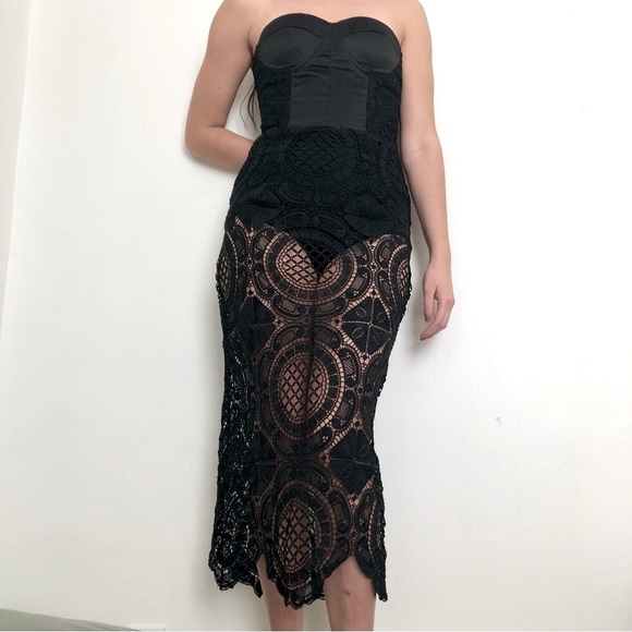 Black Lace Strapless Dress L'ATISTE - Picture 1 of 8